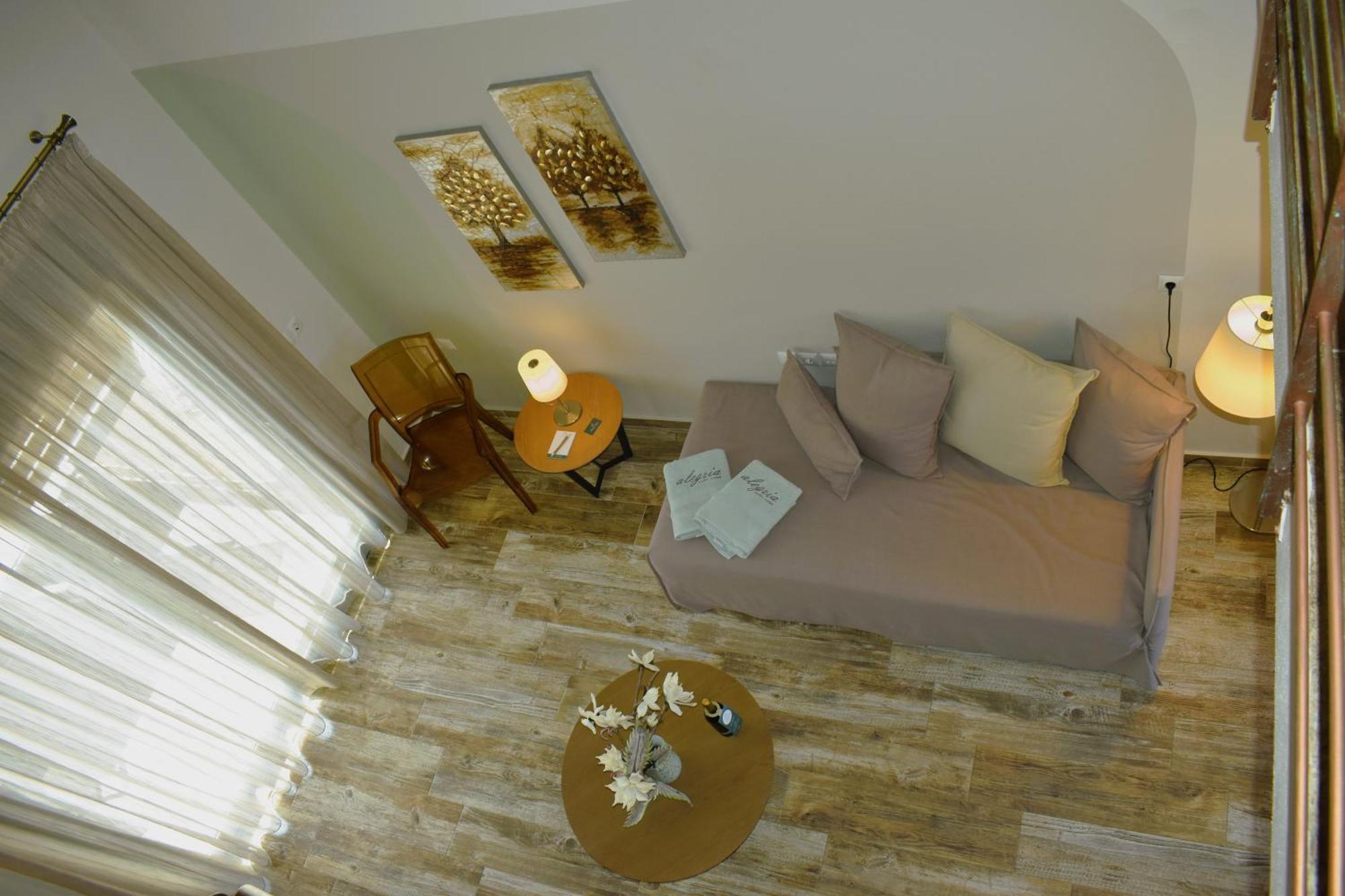 Alegria Suites 尼基季 外观 照片