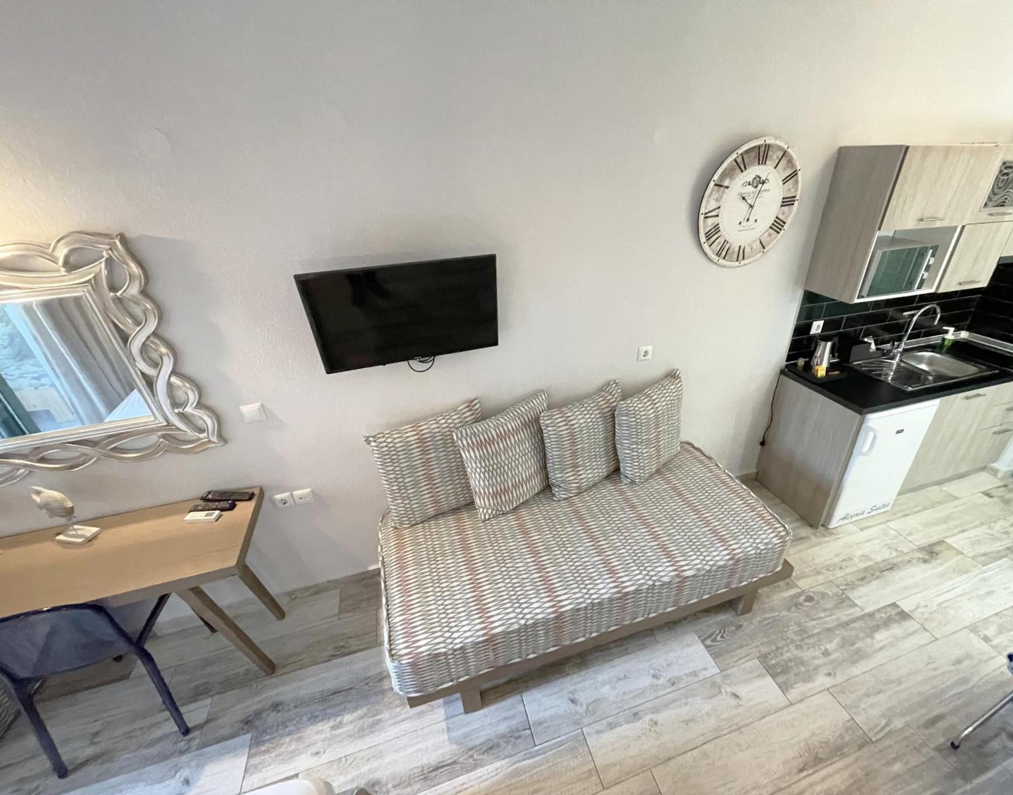Alegria Suites 尼基季 外观 照片